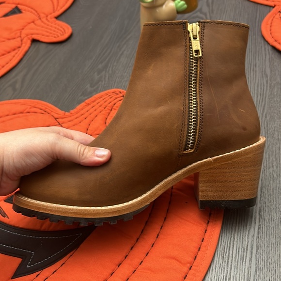 Portland leather boots - Picture 2 of 3